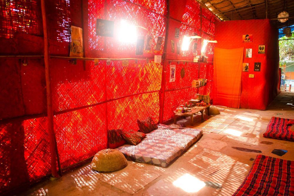 Bricks And Bamboo Hostel Anjuna Buitenkant foto
